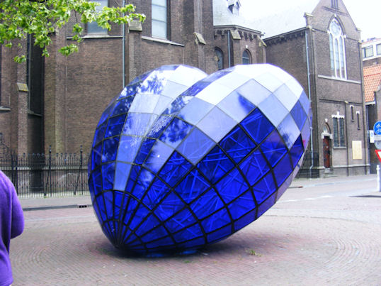 Blauw Haart Sculpture, Delft, The Netherlands