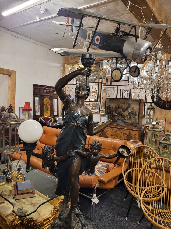 Antiques Aplenty, Hemswell Antiques Centre, Lincolnshire