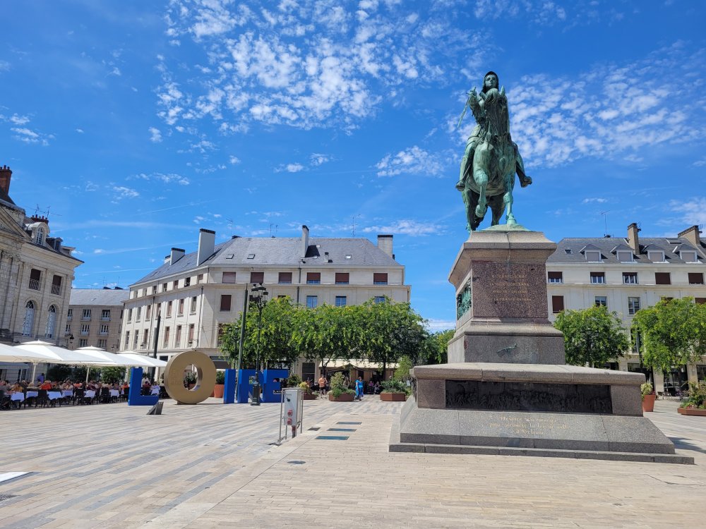 Place du Martroi and Jeanne d'Arc Statue, Orl�ans, France