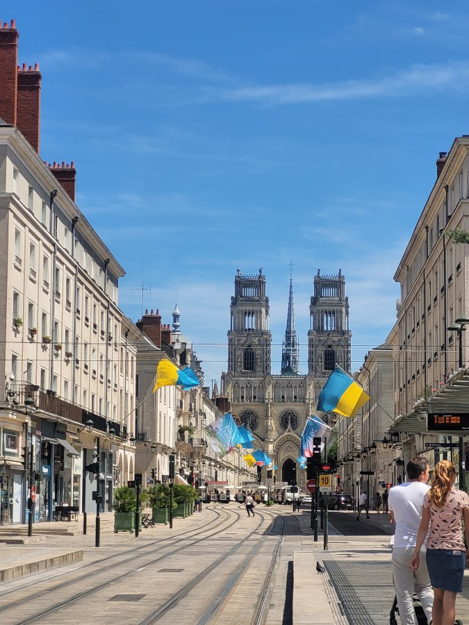 Viiew up Rue Jeanne d'Arc towards the Cathedral, Orl�ans, France