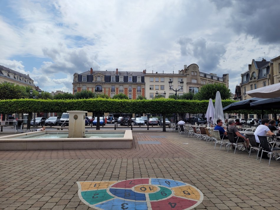 Place du Forum, Reims, France