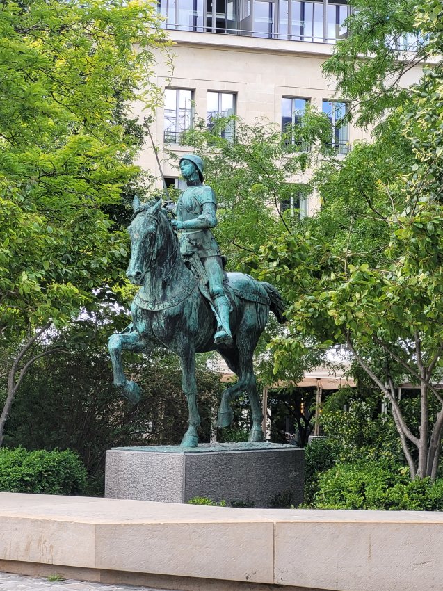 Jeanne d'Arc Statue in Reims, France