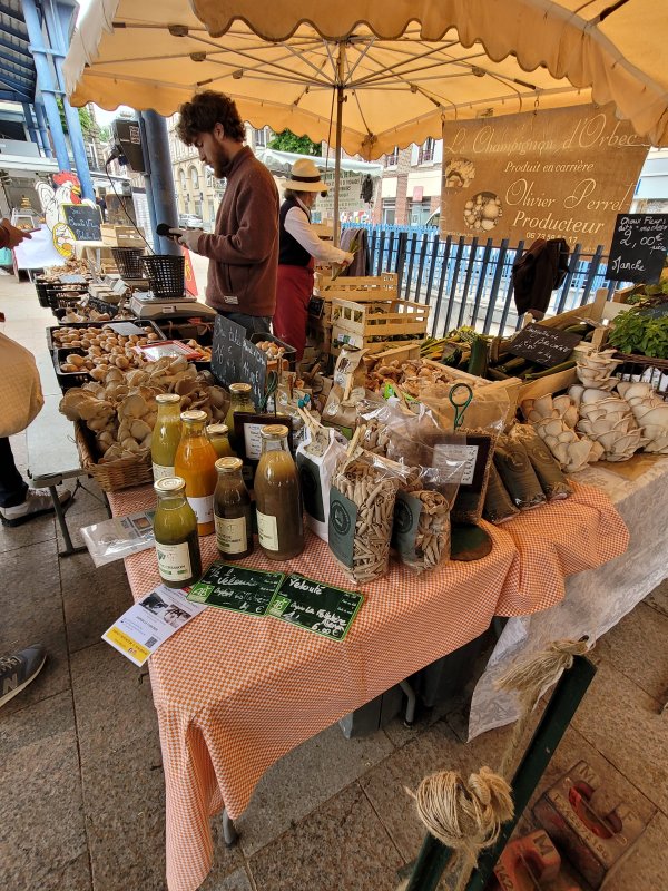 Local Produce, March� St Marc, Rouen, Normandy, France