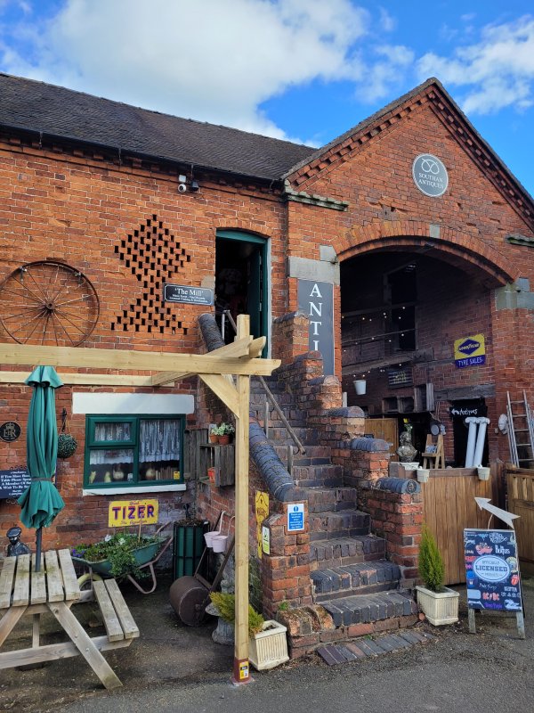 Southan Antiques Centre, Staffordshire
