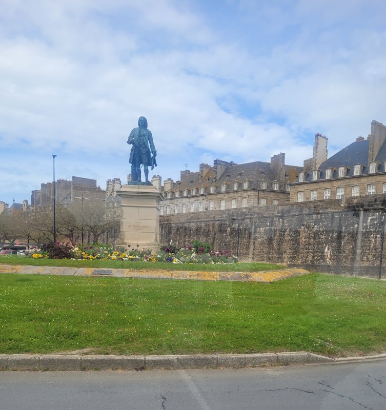 Statue of Mah� de la Bourbonnais and the City Ramparts, Saint Malo, Brittany, France